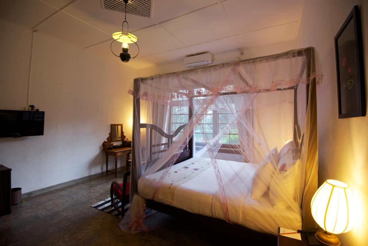 Mountbatten Bungalow- Thema Collection Kandy Luaran gambar